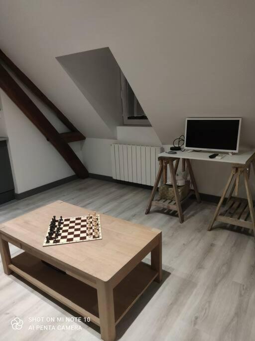 Appartement De Charme La Croix-Saint-Ouen Extérieur photo